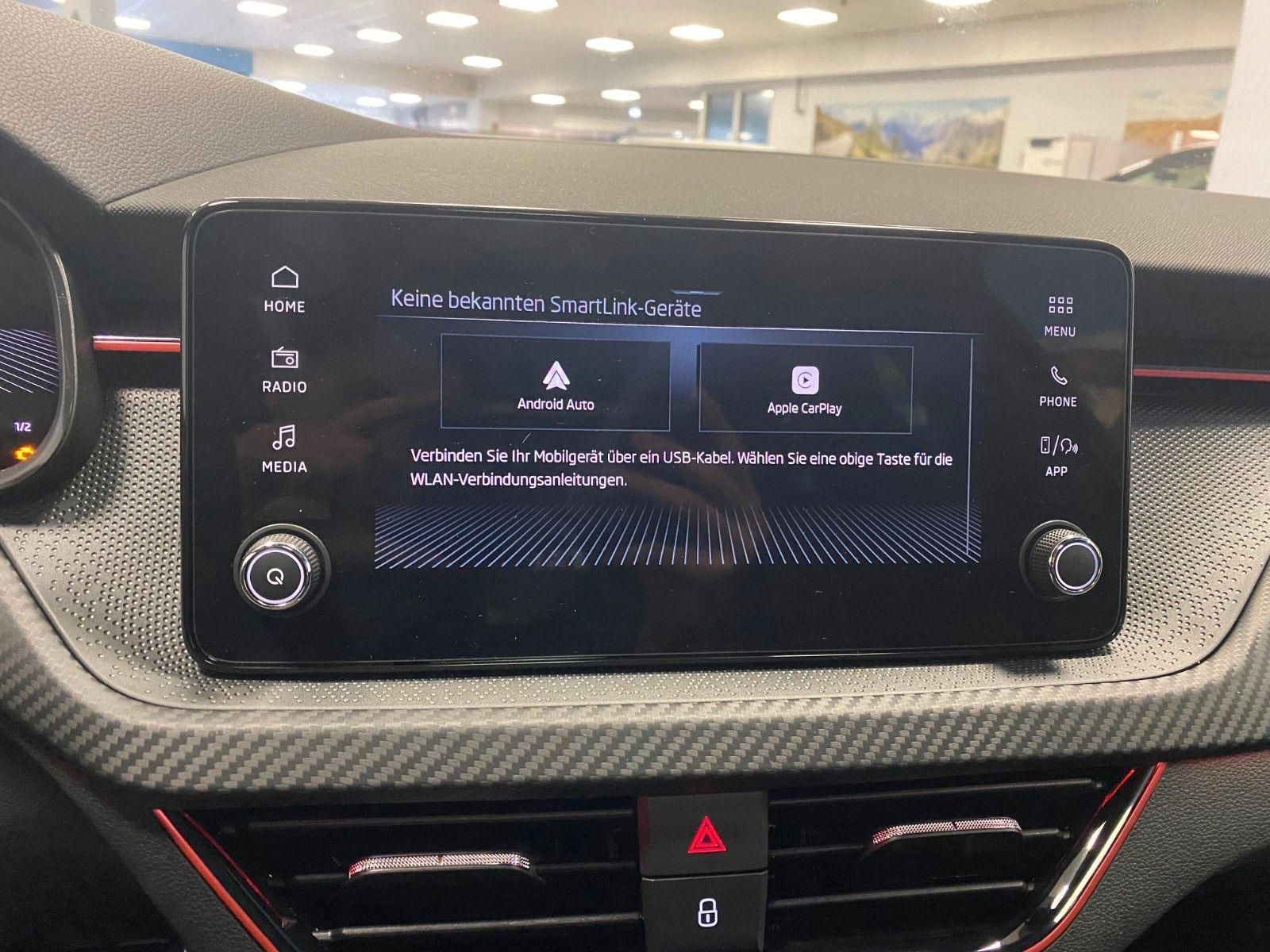 Fahrzeugabbildung SKODA Kamiq 1.5 TSI ACT DSG Monte Carlo+MATRIX+APP++++