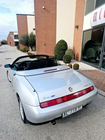 Alfa Romeo GTV Spider 2.0i 16V Twin Spark cat L 