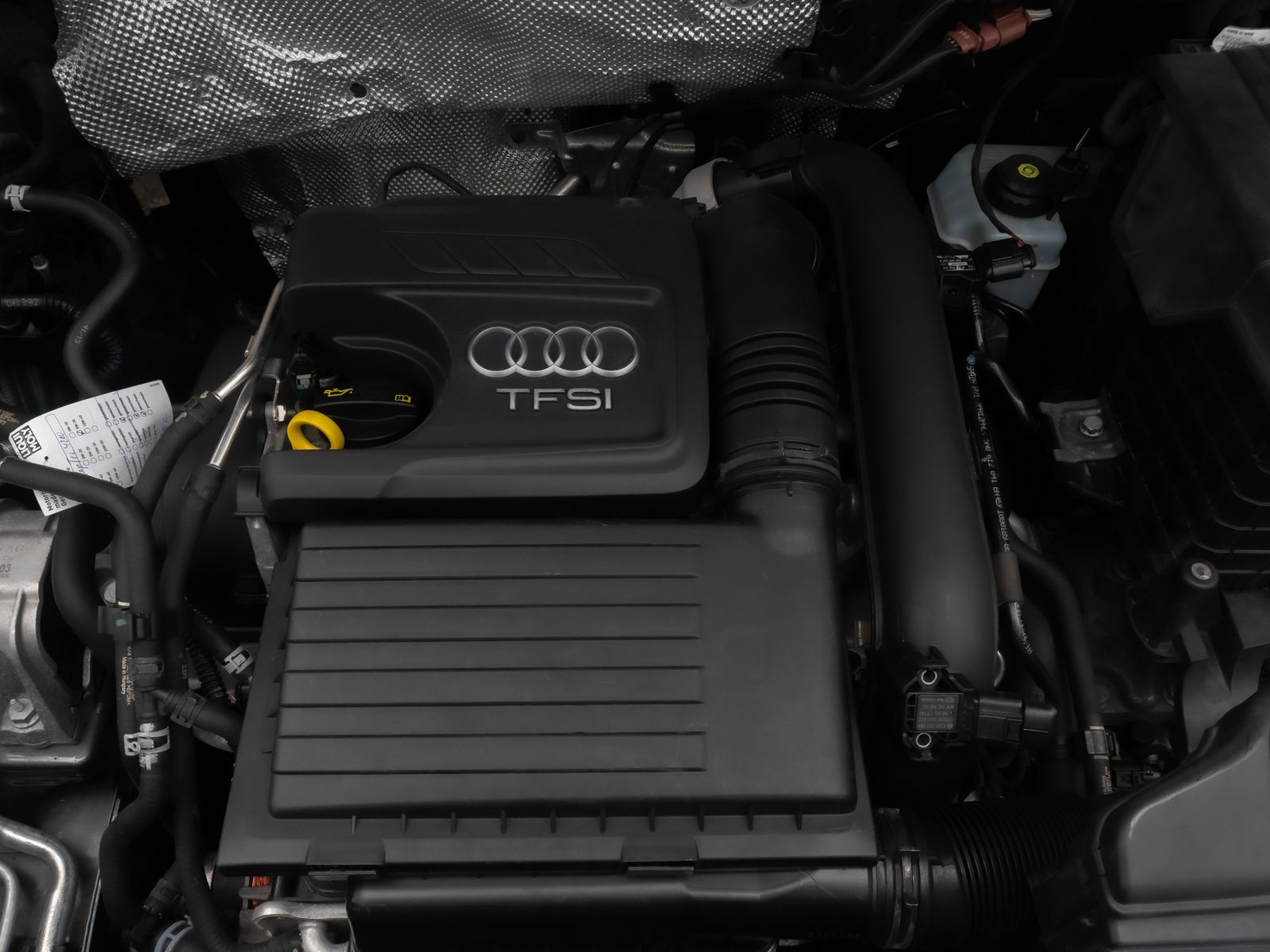 Fahrzeugabbildung Audi Q3 1.4 S Line Tempomat PDC BiXenon Sportsitz 18"