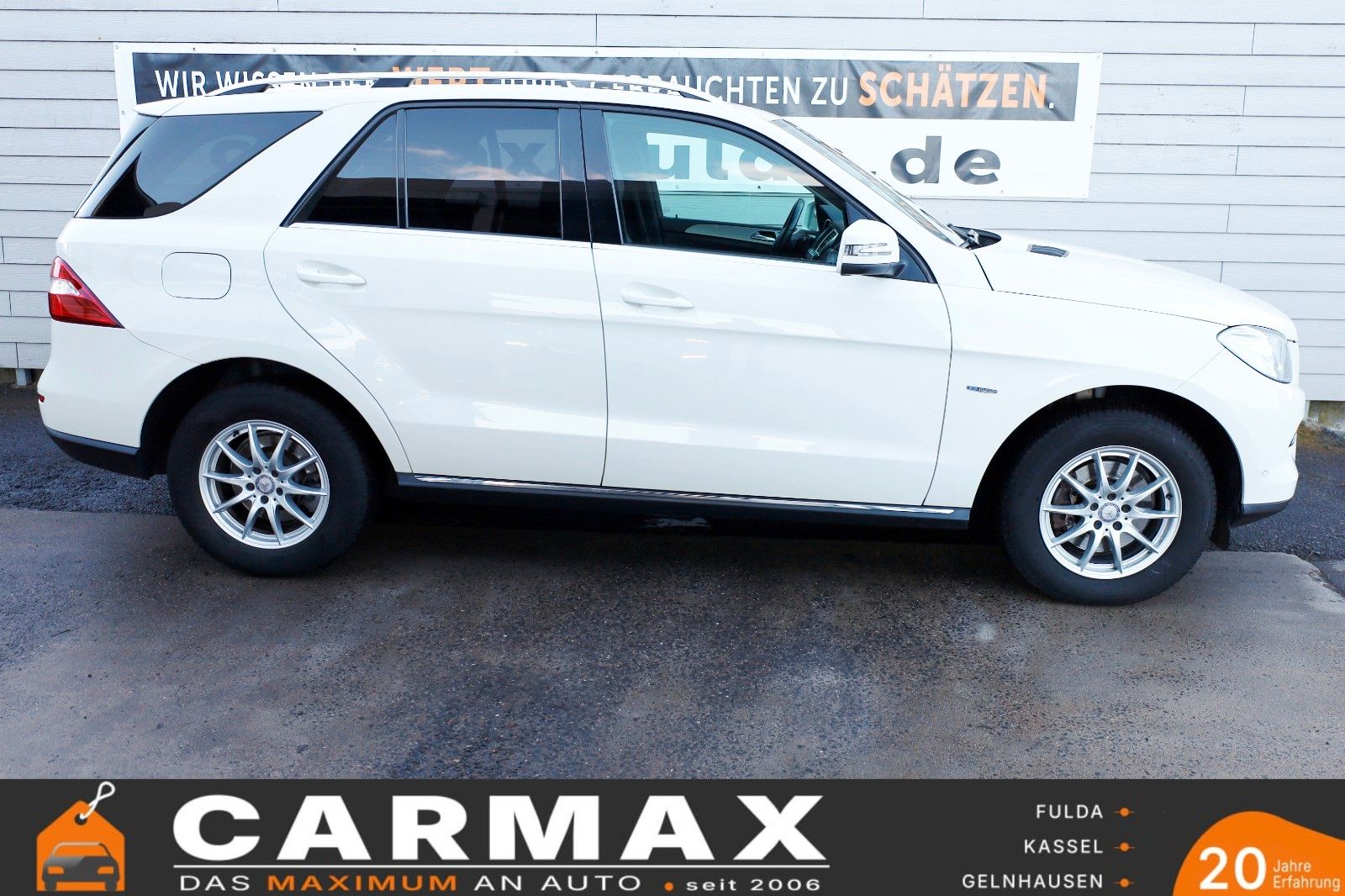 Fahrzeugabbildung Mercedes-Benz ML 250 CDI BT T.Leder,Navi,SD,SH,Park Assist,AHK