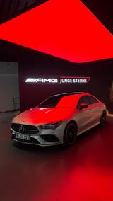 Mercedes-Benz CLA 180 DCT -