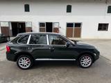 Porsche Cayenne Turbo WLS PTS dkl.grün ex W.Porsche - Porsche Cayenne aus 2006: Turbo