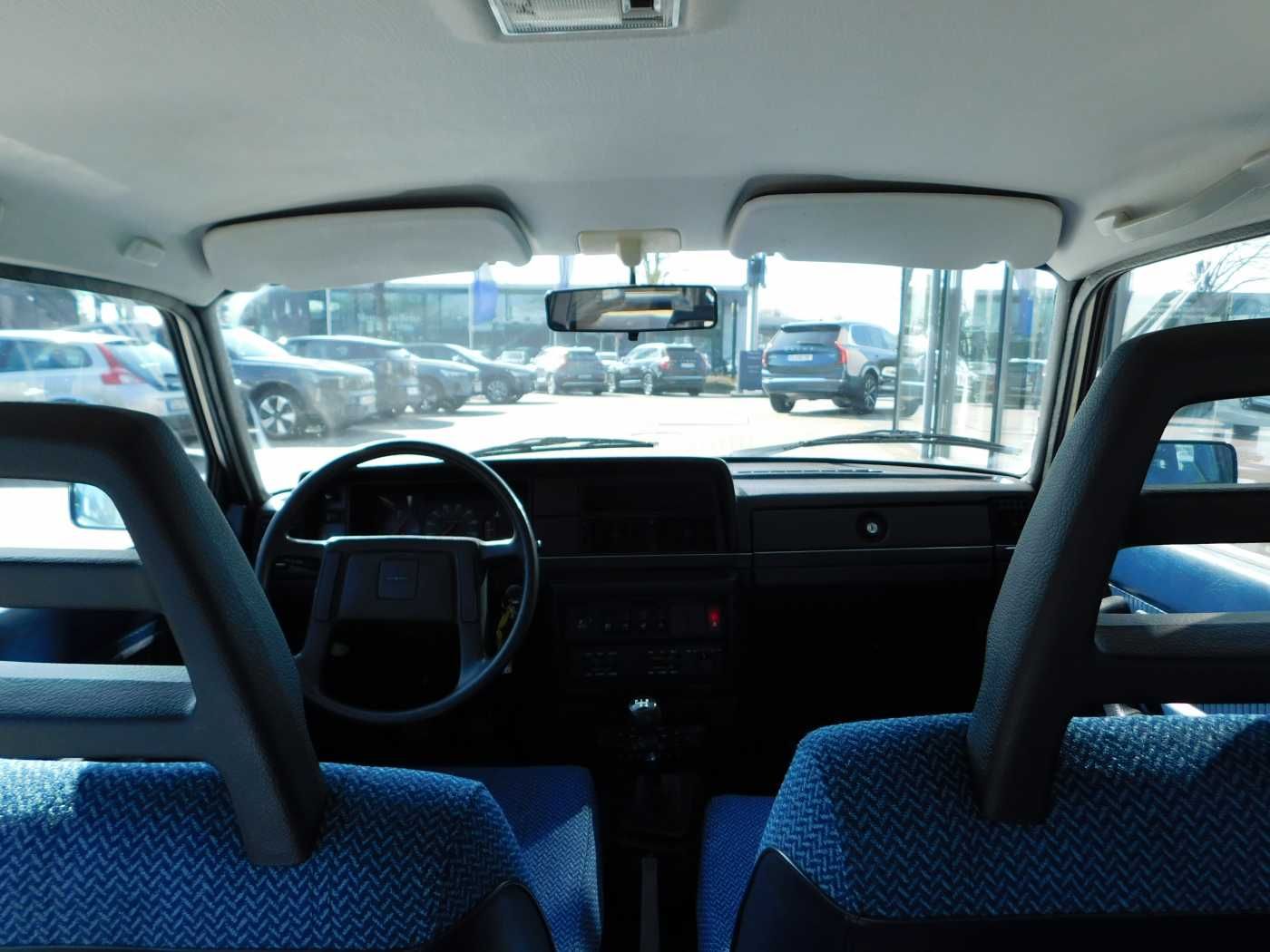 Fahrzeugabbildung Volvo 240 DL 240 DL 'H-Kennzeichen, TÜV neu'