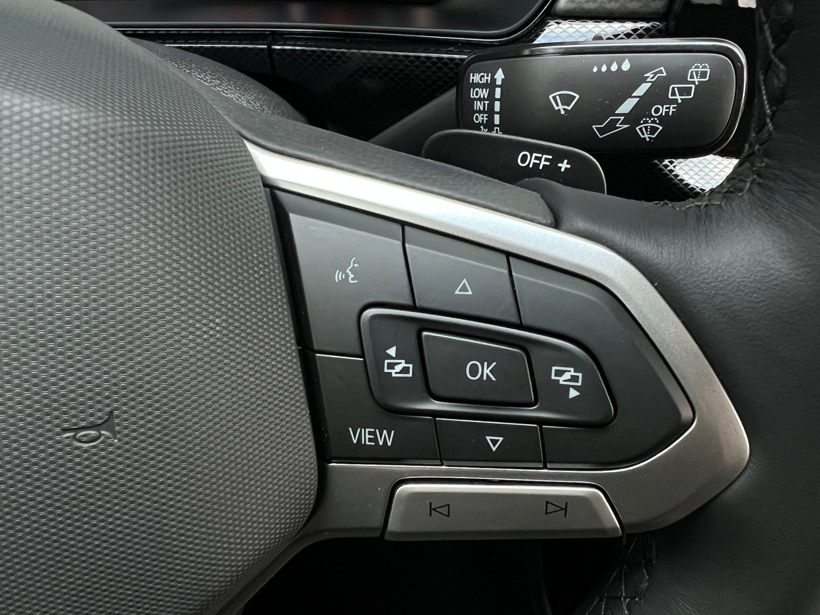 Fahrzeugabbildung Volkswagen T-Cross Life 1.0 TSI DSG *IQ.Light, ACC, App-Con