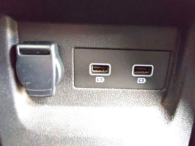 Renault Kangoo Intens*LED*AHK*Alu*Klimaaut*Kamera*PDC*