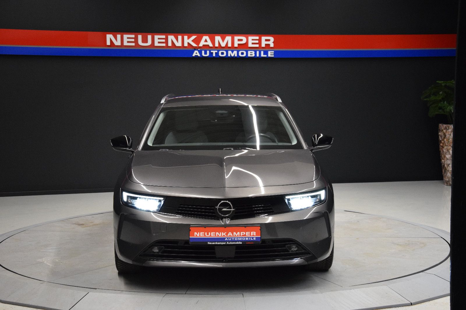 Fahrzeugabbildung Opel Astra L Sports Tourer Elegance AHK Navi Kamera