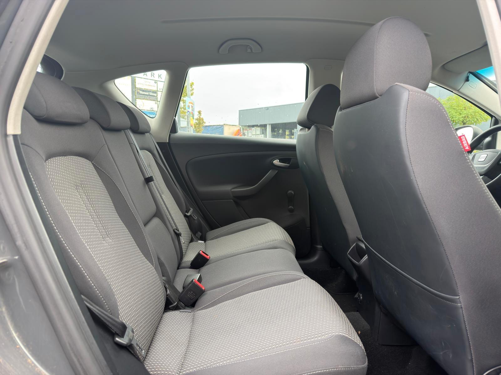 Seat Altea 2011 — photo 11