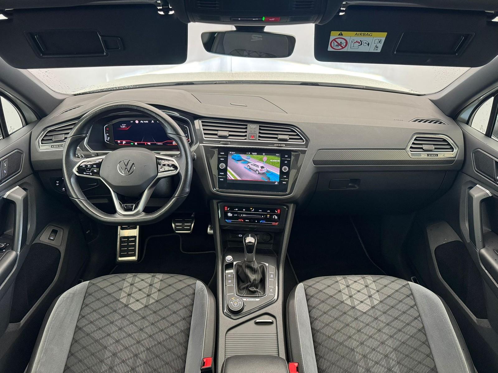 Volkswagen Tiguan R-Line 2.0TDI 4M DSG+PANO+STHZ+MATRIX+AHK