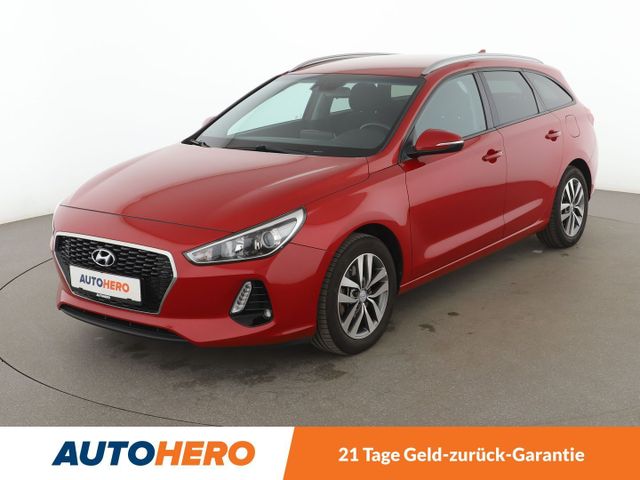 Hyundai i30 1.4 TGDI Family +*NAVI*TEMPO*CAM*PDC*SHZ*AHK