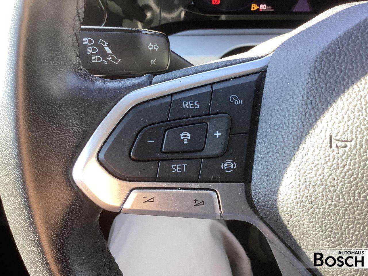 Volkswagen Golf VIII 1.5 TSI Life Navi RFK SHZ LED Klima, миниатюра 13