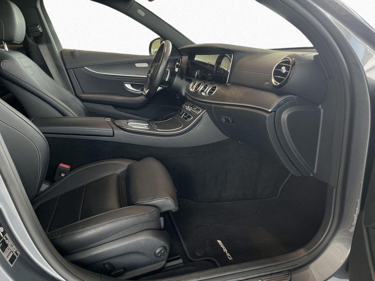 Mercedes-Benz E300de Distr+ LED Burmester Pano RFK 19" SHZ v