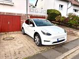 Tesla Model Y SR RWD (8-fach bereift, AHK) - Tesla MODEL Y SR Gebrauchtwagen