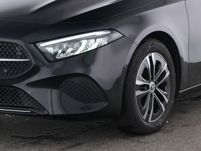 Mercedes-Benz A 180 Advanced LED SHZ RFK SPURH MBUX etc.Navi foto 4