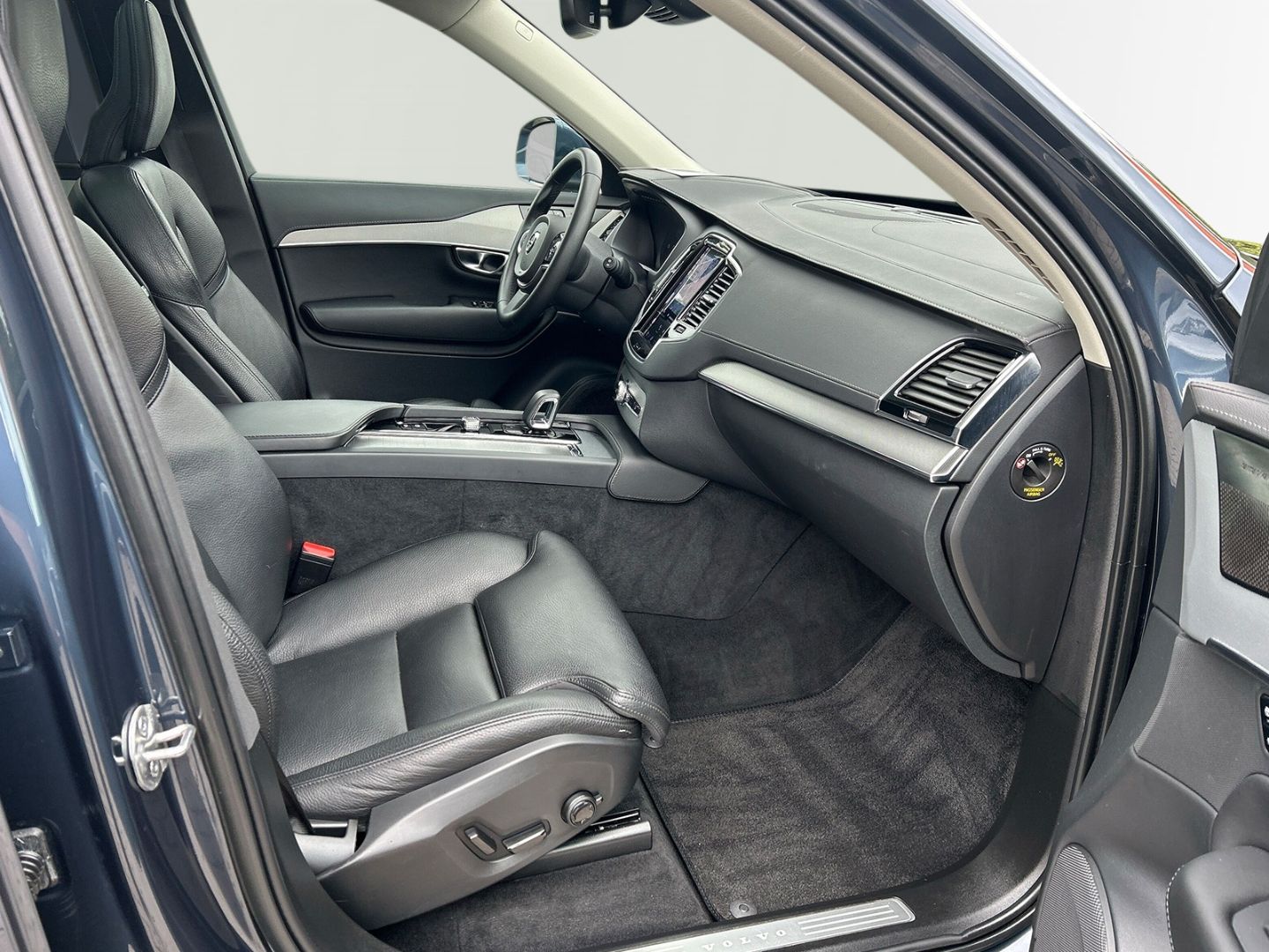 Volvo XC90 B5 Diesel AWD Plus Bright 7-Sitzer 20'' All imagem 3