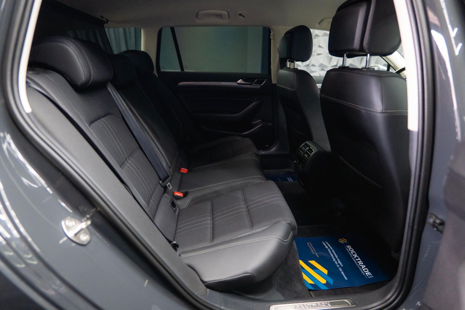 Fahrzeugabbildung Volkswagen Passat Alltrack 4Motion | Massage | LED | ACC