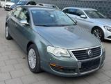 Volkswagen Passat Lim. Trendline 1.4 TSI - Volkswagen Passat: Grün