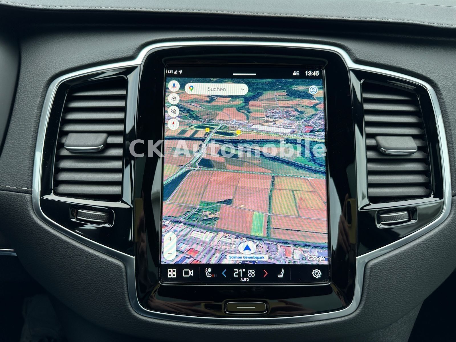 Fahrzeugabbildung Volvo XC90 T8 Ultimate Dark AWD/7 Sitze/Head-Up/LED