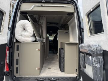 HYMER  ERIBA  HYMERCAR Grand Canyon S CrossOver 600 Winterpaket AHK 2.8