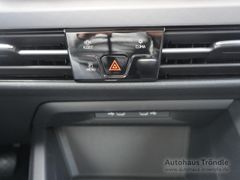 VW Golf VIII Life 1.5 TSI Bluetooth Navi LED Klima