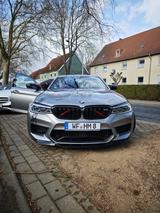 BMW M5 xDrive A M5 - silberne BMW M5