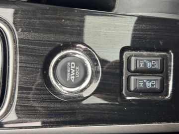 Mitsubishi Outlander 4WD PHEV *KEYLESS*PANORAMA*