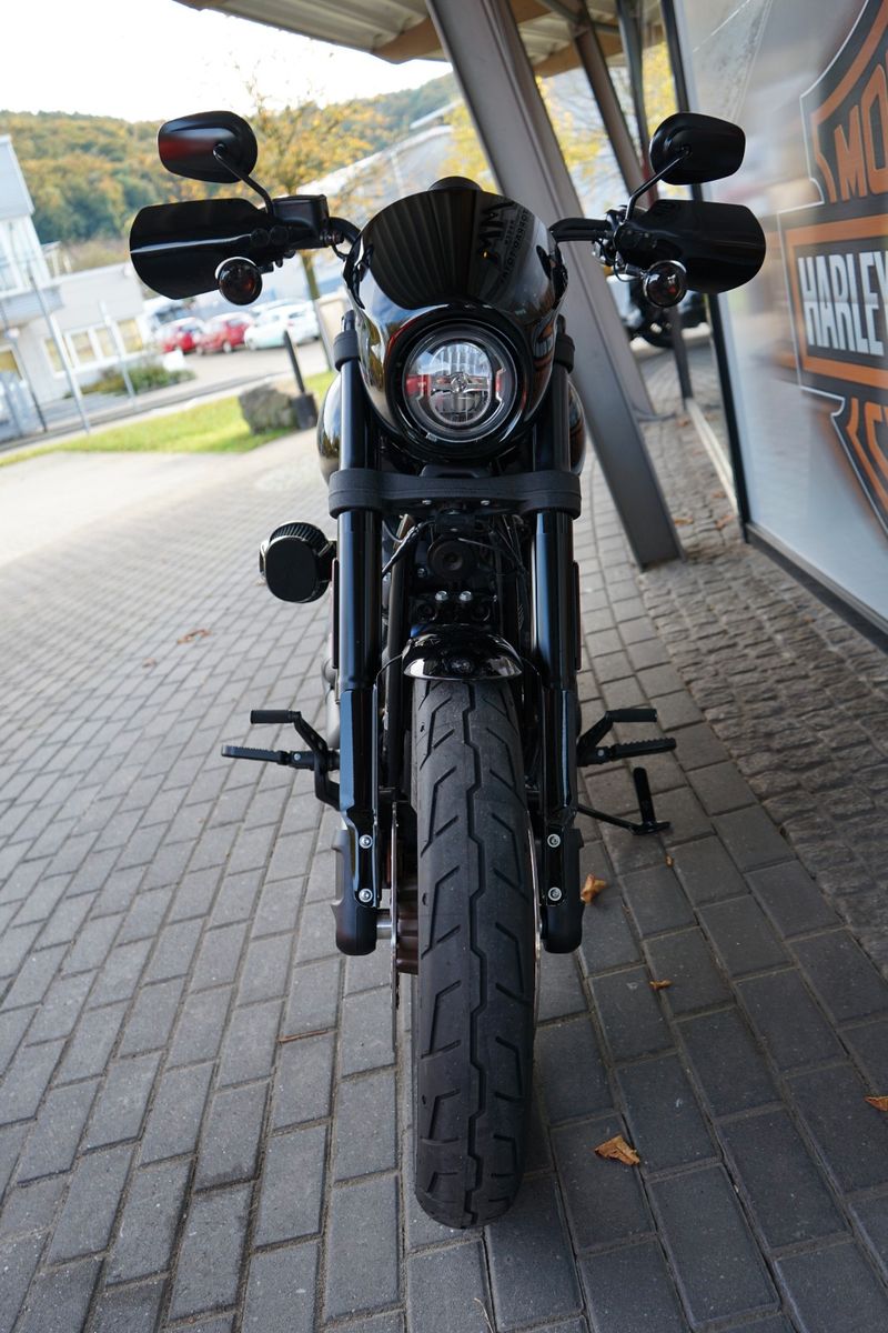 Fahrzeugabbildung Harley-Davidson Low Rider S 117cui Jekill & Hyde