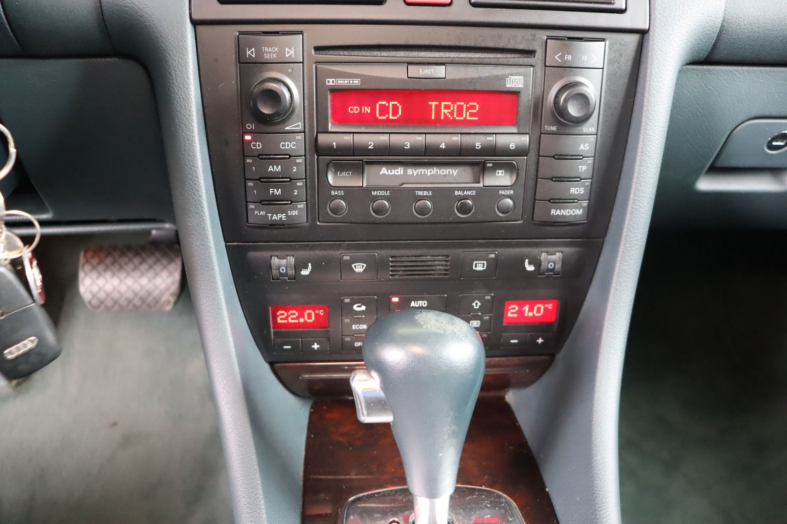 Fahrzeugabbildung Audi A6 2.8 multitronic Avant * Xenon * Memory * PDC