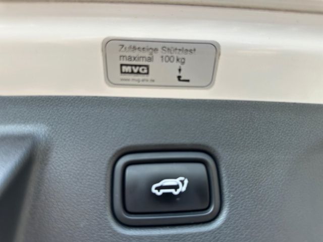 Fahrzeugabbildung Hyundai Tucson Trend Plug-In Hybrid 4WD+Assistenz-Paket+