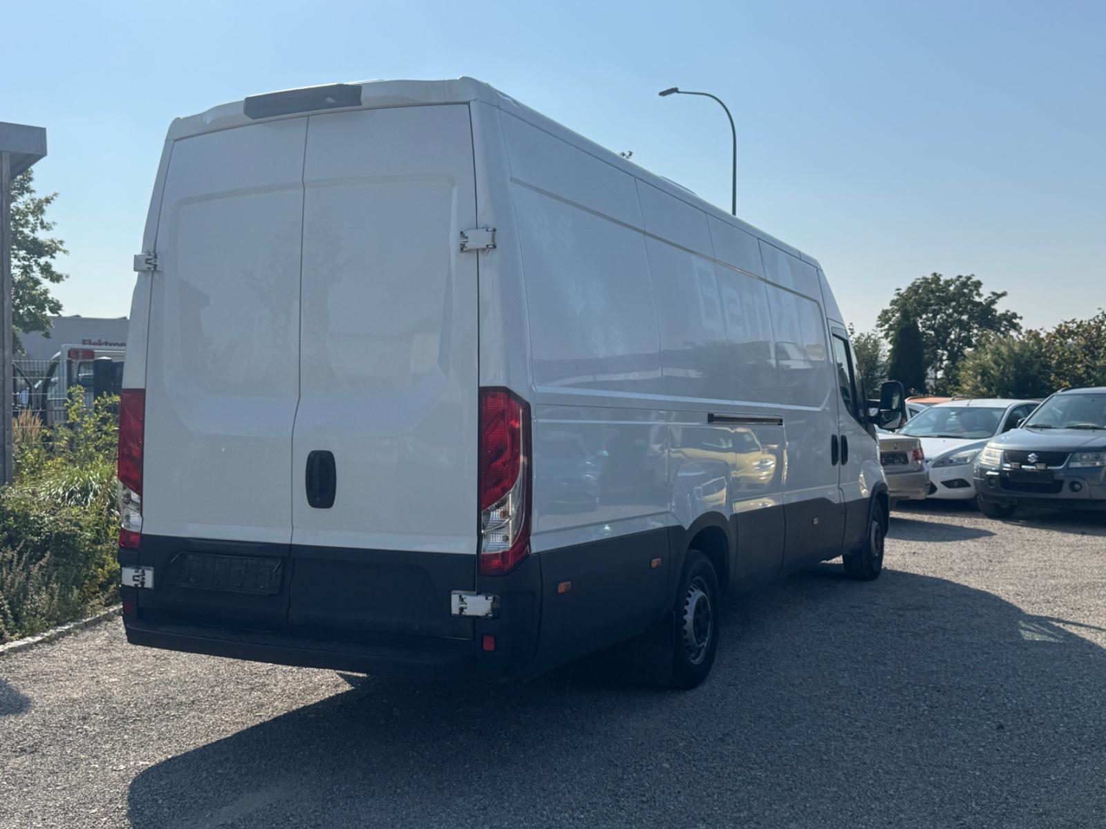Iveco Daily Kasten HKa 35 S ... V Radstand 4100