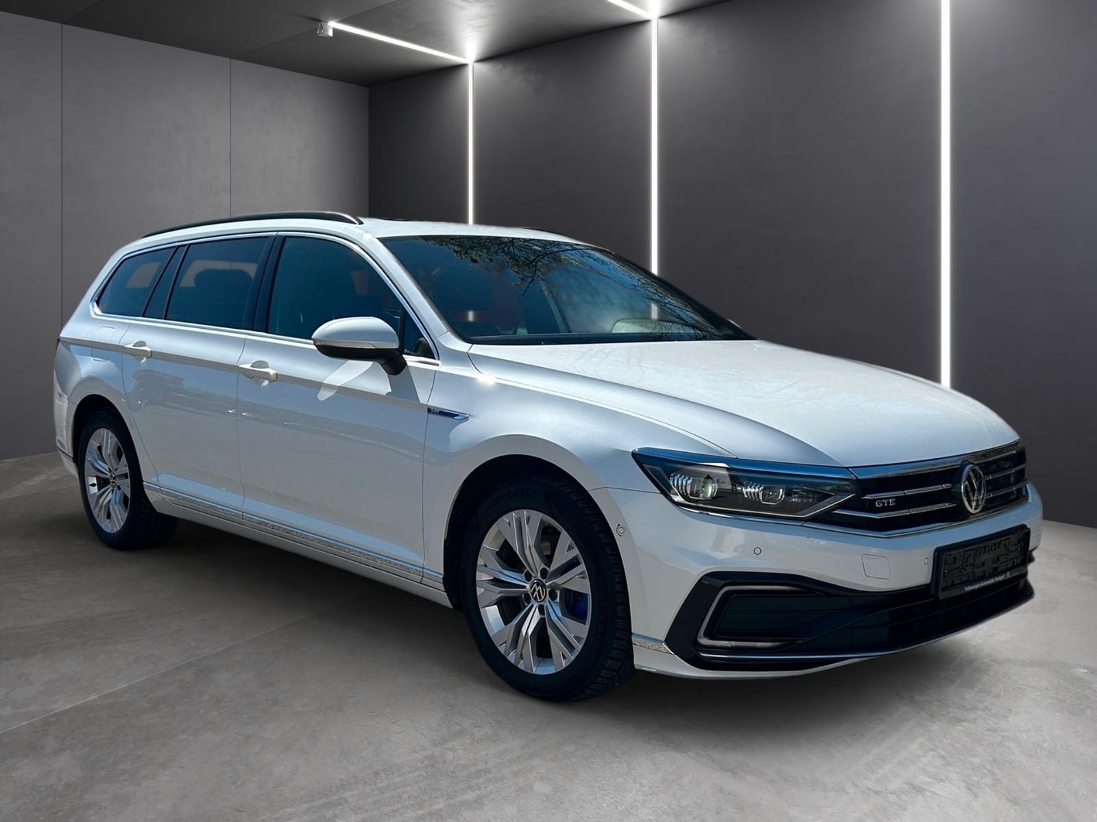 Volkswagen Passat Variant GTE/Digital Cockpit/Pano/LED/