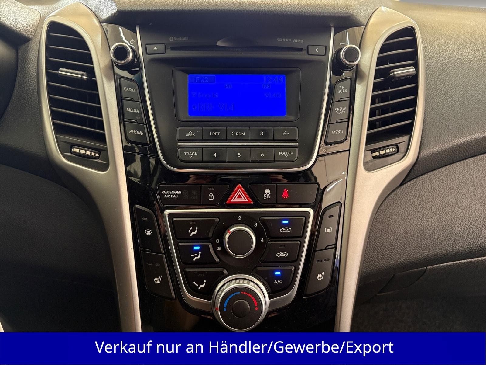 Hyundai i30 2015 — фото 13