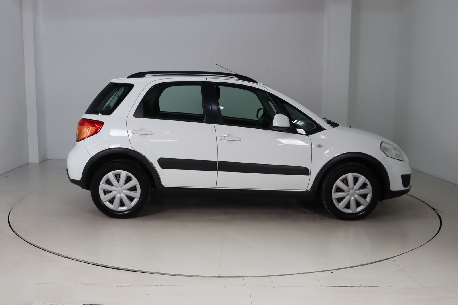 Fahrzeugabbildung Suzuki SX4 1.6 VVT * 1. Hand *HU/AU bis 11.2027 * Klima
