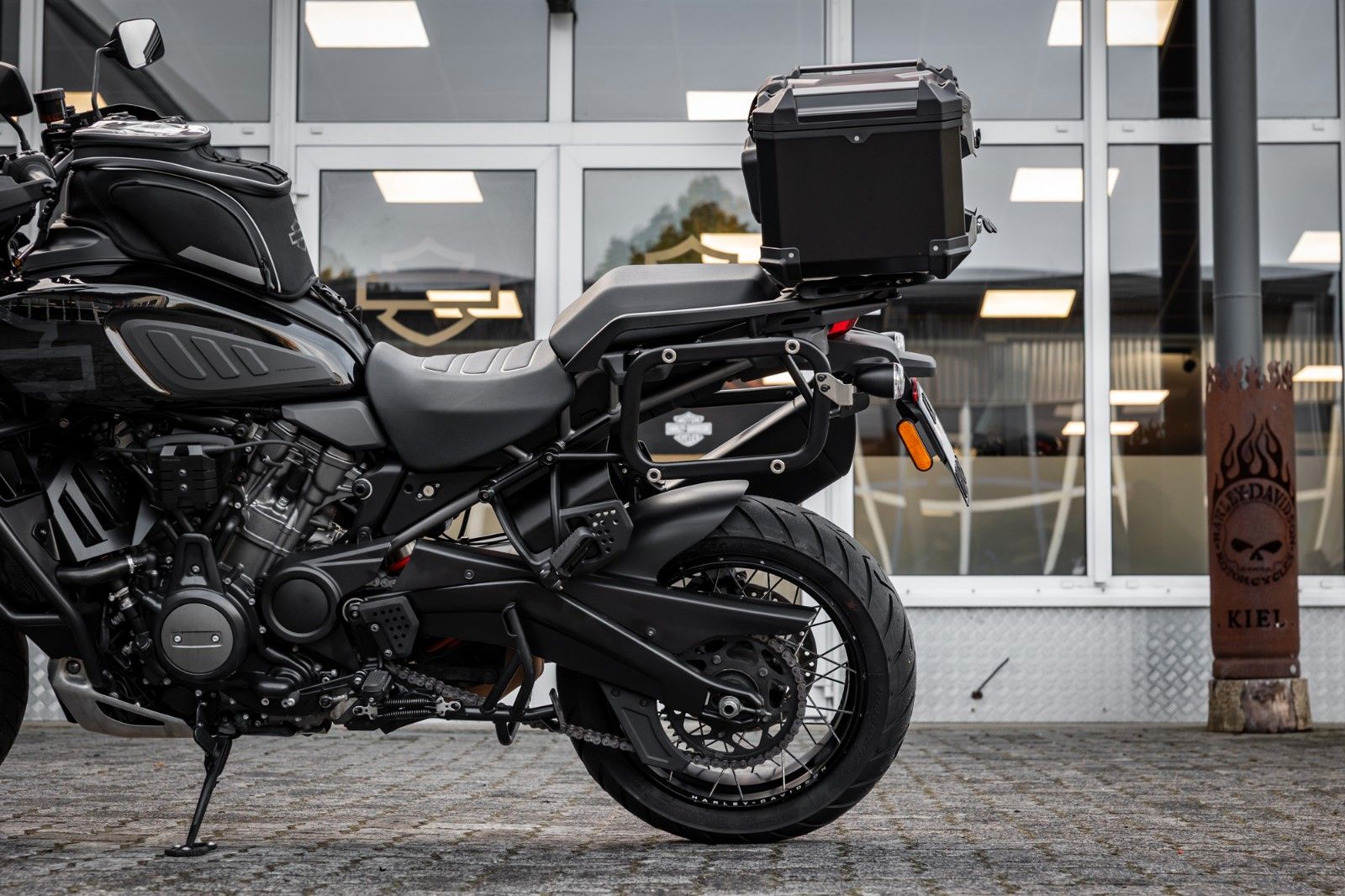 Fahrzeugabbildung Harley-Davidson RA1250S Pan America Special - TOURING PAKET
