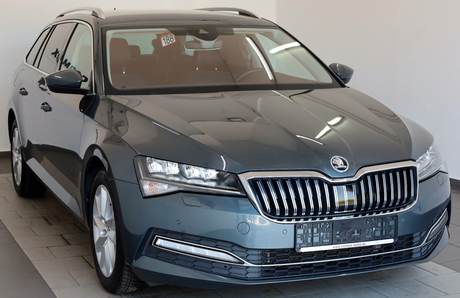 Fahrzeugabbildung SKODA Superb Combi Style Leder,Navi,LED,Memory,Virtual