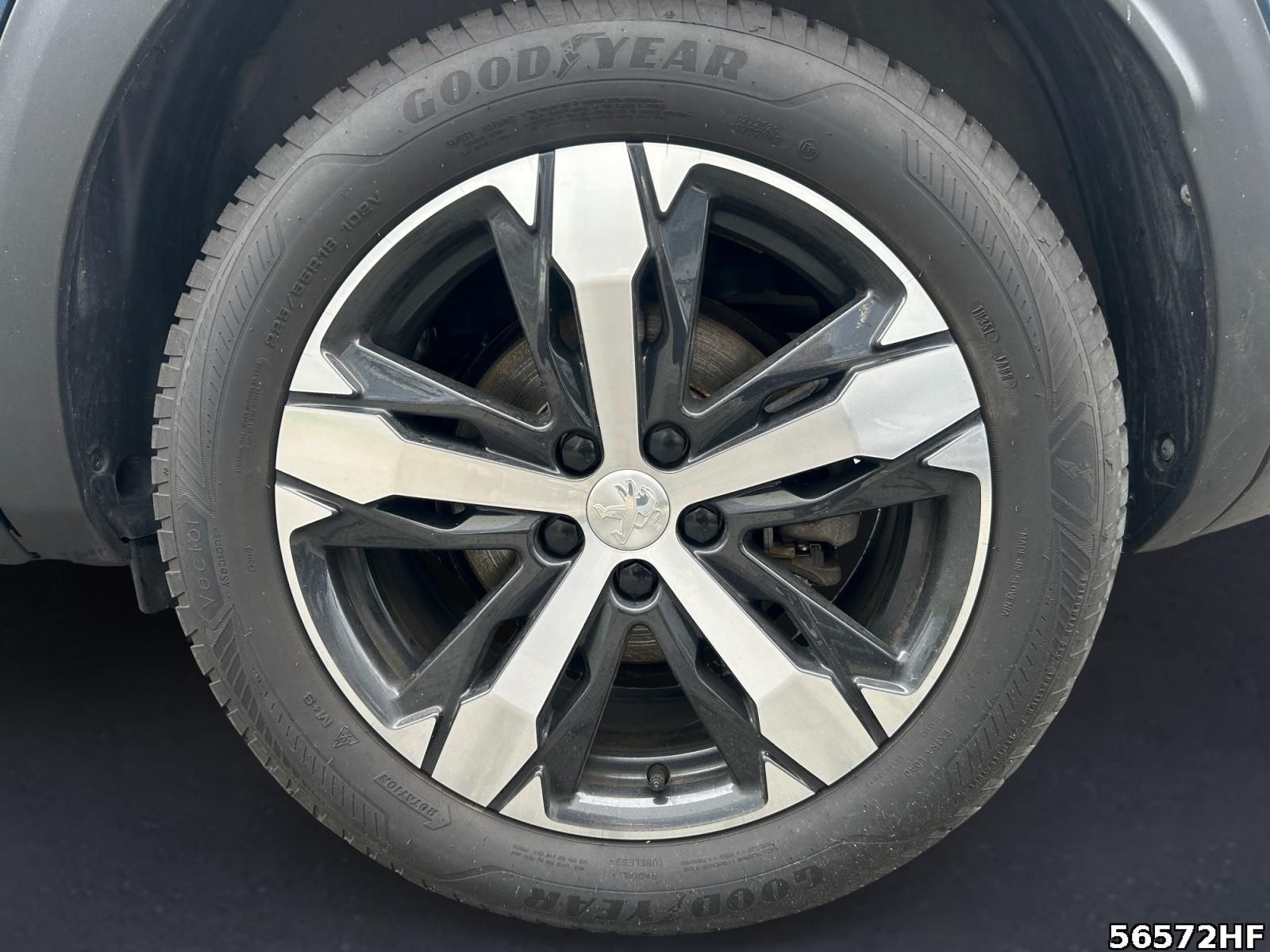 Fahrzeugabbildung Peugeot 3008 GT inkl. Allwetterbereifung! AKTIONSPREIS
