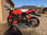 Ducati Streetfighter 1098 V2 - DUCATI ST2