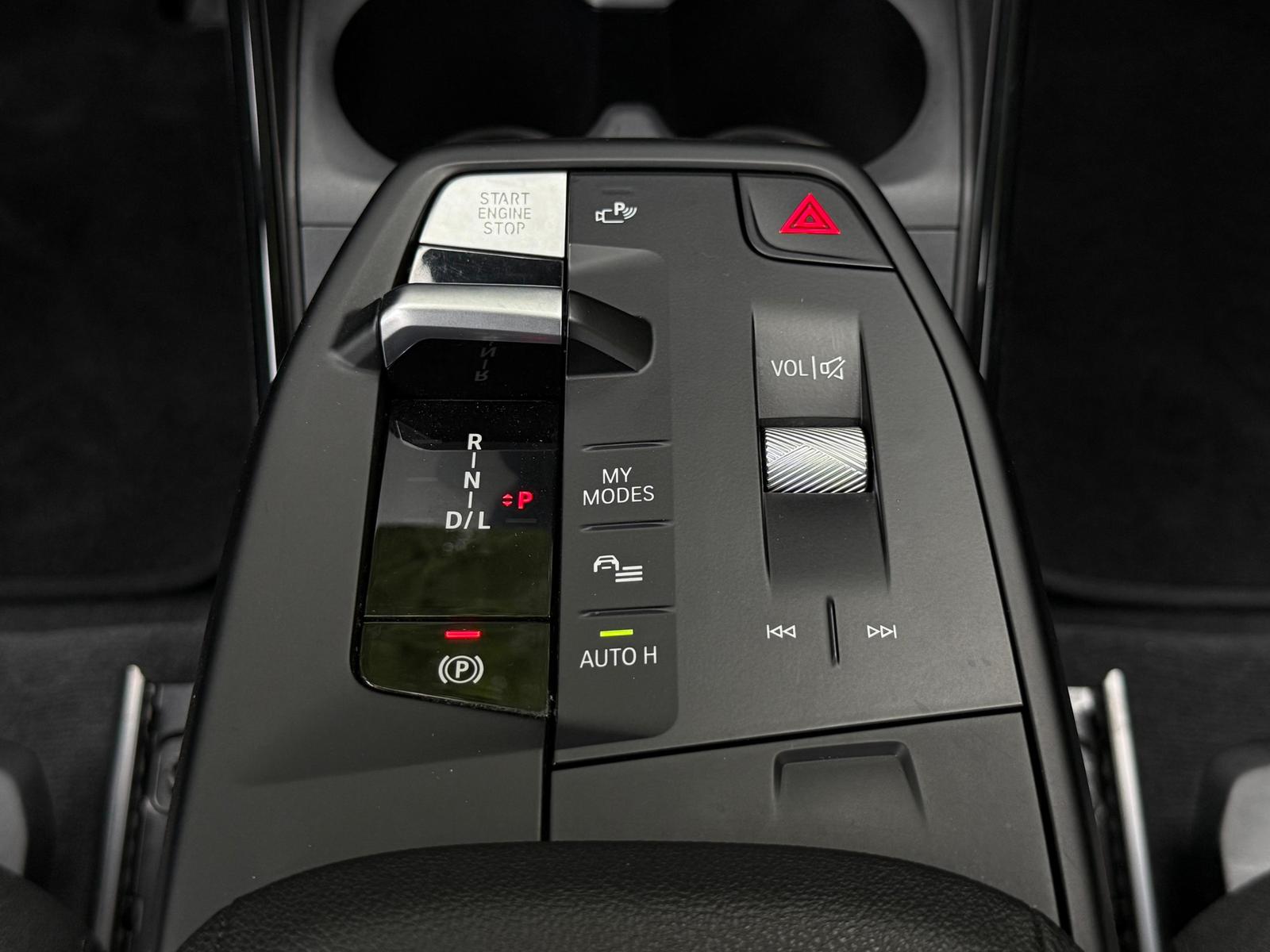 BMW Active Aut. LED+NAVI+SHZ+KAM+AHK+PARK, миниатюра 21