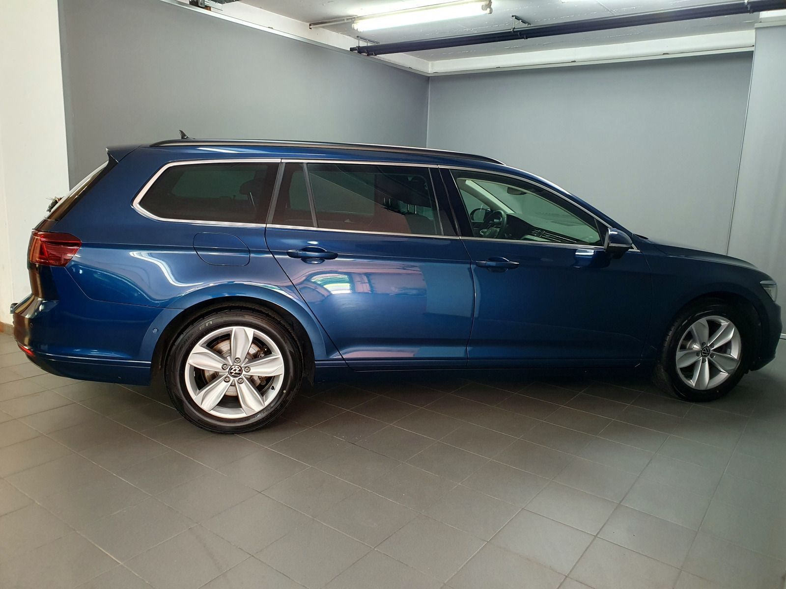 Volkswagen Passat Variant Business 2.0TDI DSG 4mot AHK Pano foto 3