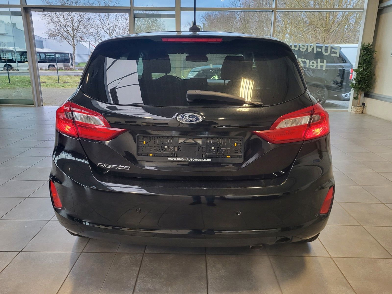 Fahrzeugabbildung Ford Fiesta Titanium/Winterpaket/LED/Sportsitze/PDC