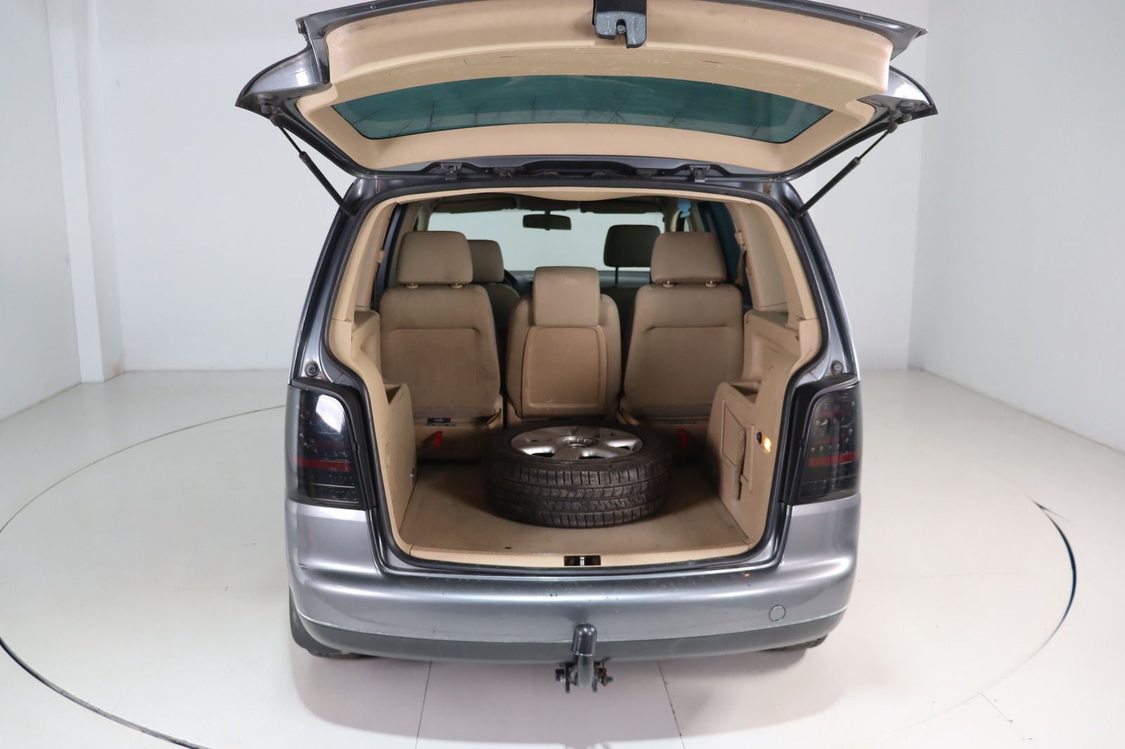 Fahrzeugabbildung Volkswagen Touran 2.0 HU/AU 07.27 * Klima Highline