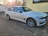 BMW 320 Gran Turismo Gran Turismo 320d Modern Li... - weiße BMW 320 Gran Turismo