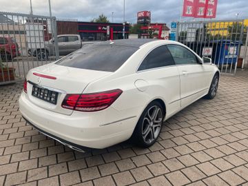 Mercedes E 200 - 6