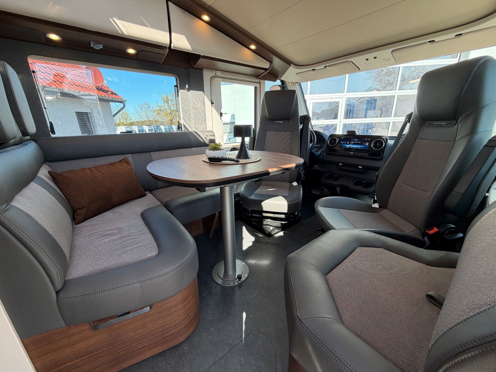 Fahrzeugabbildung Carthago chic c-line I 4.9 LE L Cortina Silverline