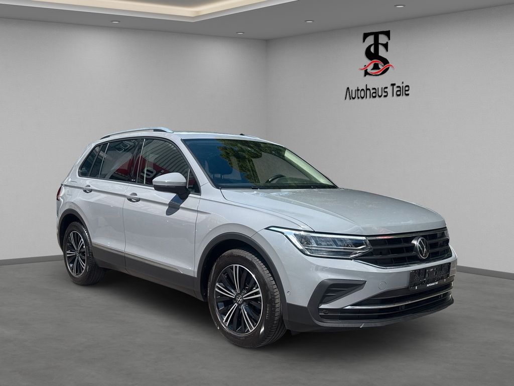 Volkswagen Tiguan — hlavná fotografia