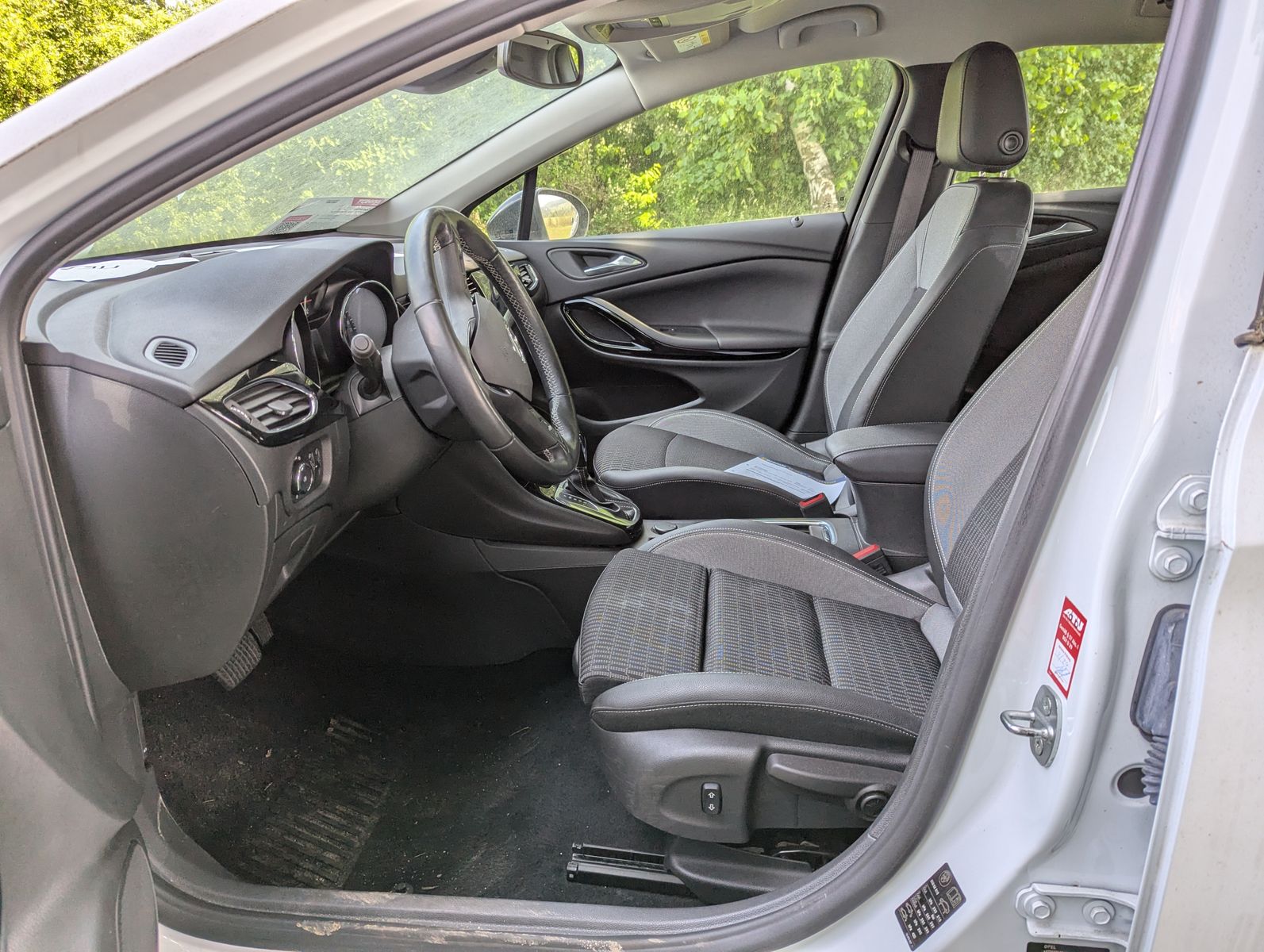 OPEL Astra 1.5 CDTI Aut. Elegance Navi LED Kamera - Image 10