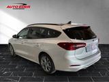 Ford Focus ST-Line leichter Hagelschaden Bluetooth - Ford mit Benzin-Antrieb: Hagelschaden