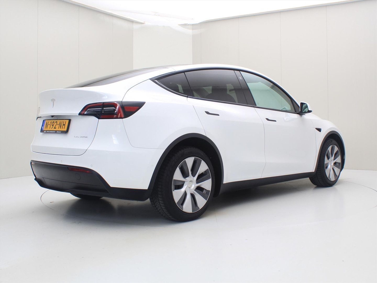 Tesla Model Y Long Range AWD 75kWh 351pk 92.8% SoH [ A imagem 3