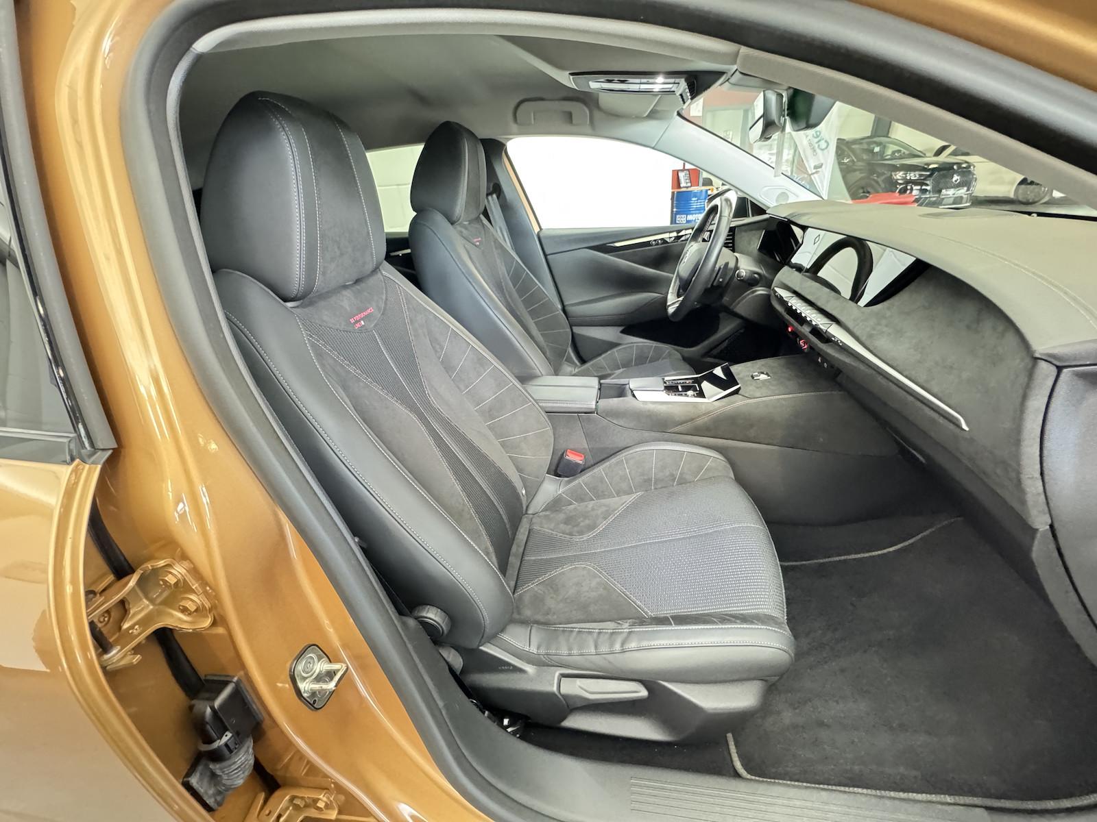 DS Automobiles 4 E-Tense 225 Performance Line+ 1.Hand