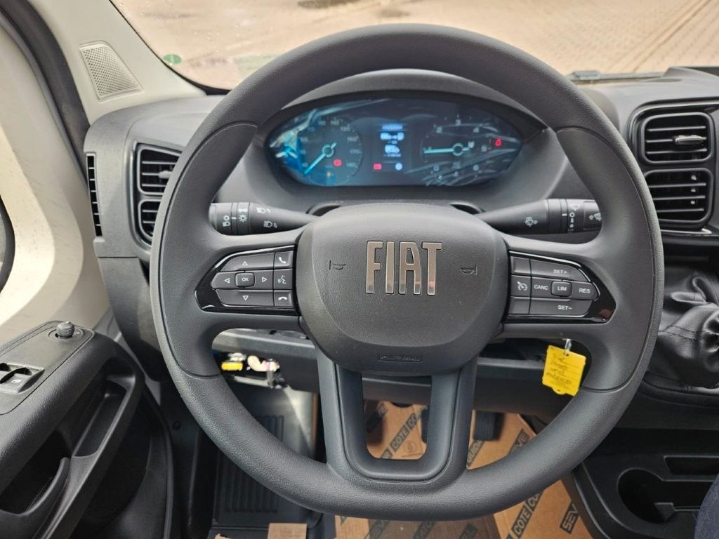 Fahrzeugabbildung Fiat Ducato Pritschenwagen 35 L2 140 Multijet Light