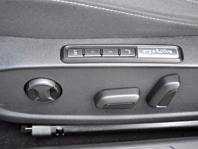 Golf VIII Variant 2.0 TDI 150 PS DSG Style LED-P